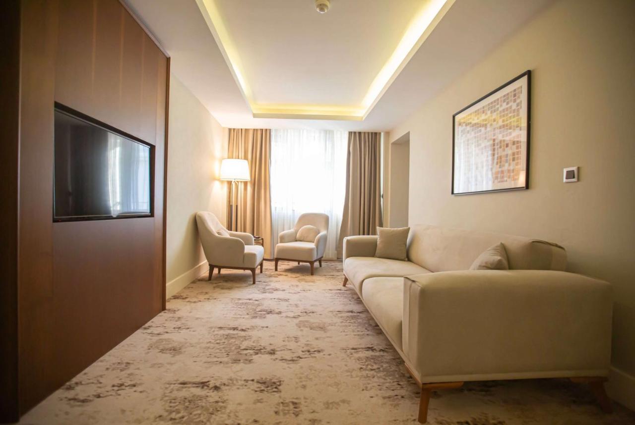 فندق Ramada Plaza Sultanahmet اسطنبول المظهر الخارجي الصورة A suite at the hotel